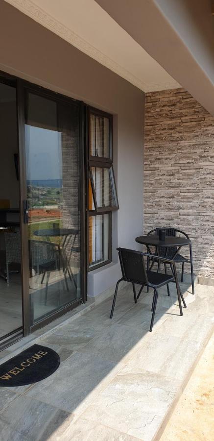 Enkhosi Guest Lodge Nhlangano Ngoại thất bức ảnh